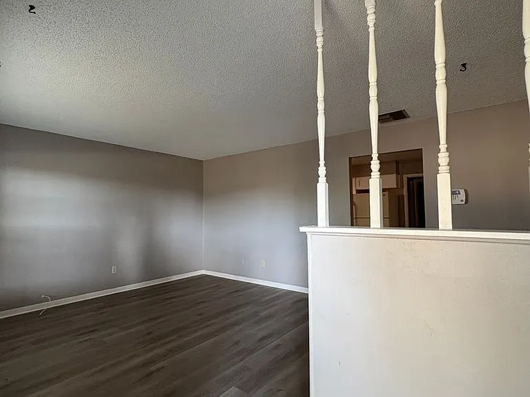 2292 Menomonee Ct — Photo 6