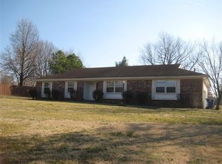 5810 E Primrose Ln, Springfield, MO 65809