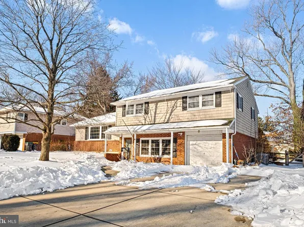 2227 Grubb Rd, Wilmington, DE 19810