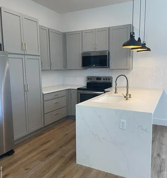 125 Micah Point #B — Photo 4