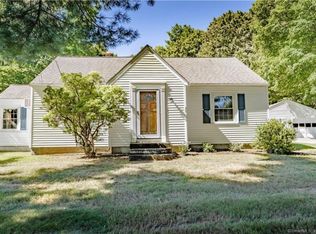 39 S Windham Rd, Willimantic, CT 06226