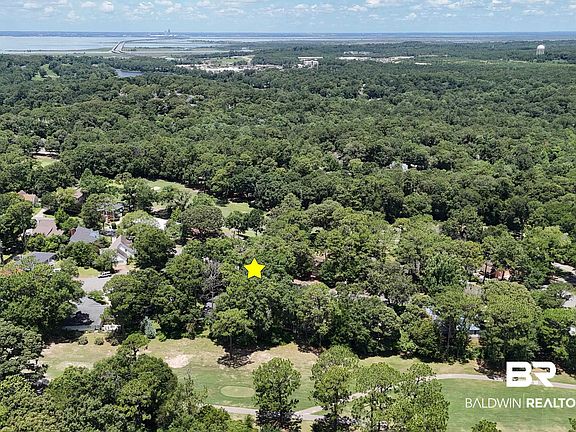 2nd image of 112 Broadmoor Dr