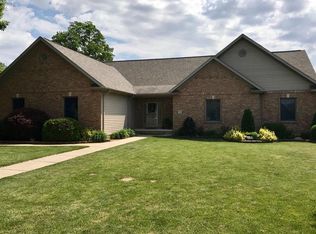 2 Eagle Creek Dr, Norwalk, OH 44857