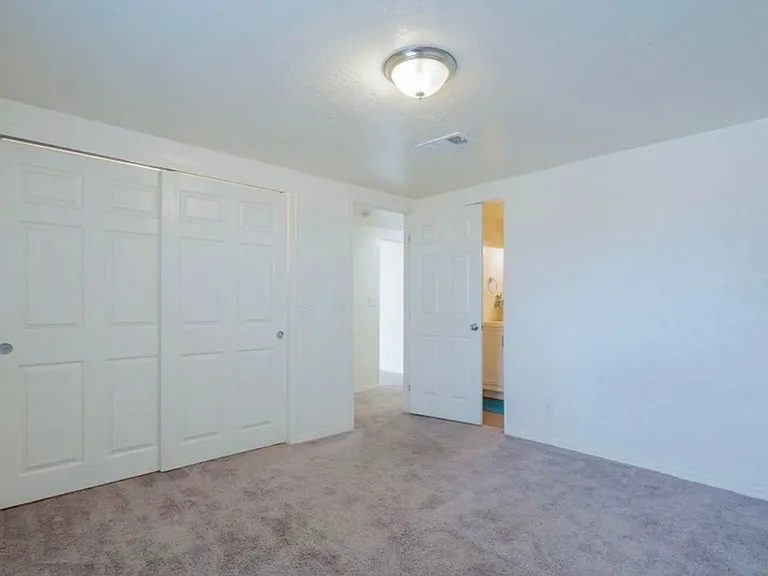 370 W Pima Ave — Photo 21