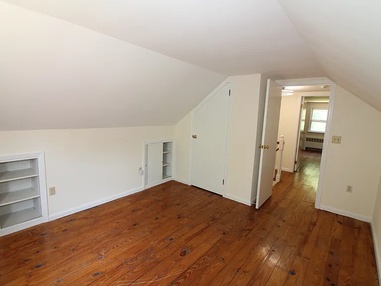 229 Pittstown Rd — Photo 13