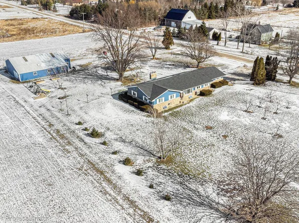 91 N Doran Rd, Imlay City, MI 48444