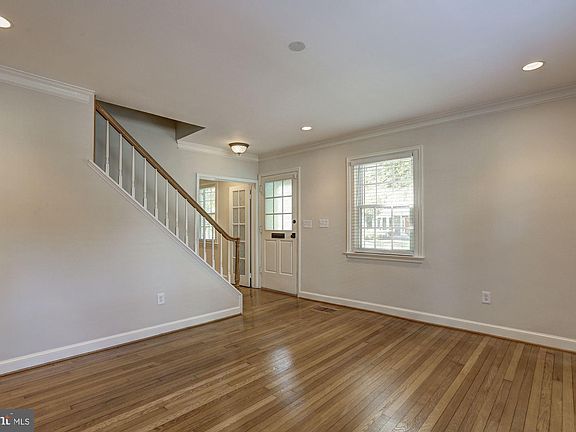 5th image of 5119 Manning Dr