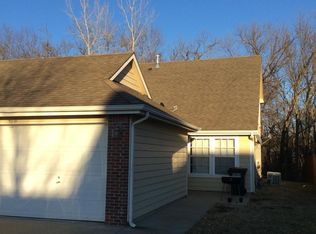 416 John Doy Ct, Lawrence, KS 66049