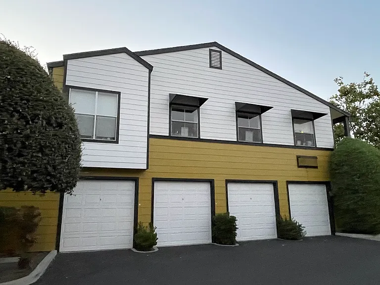 Montage Apartments — Photo 16