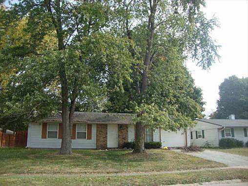 1st image of 923 Walton Dr