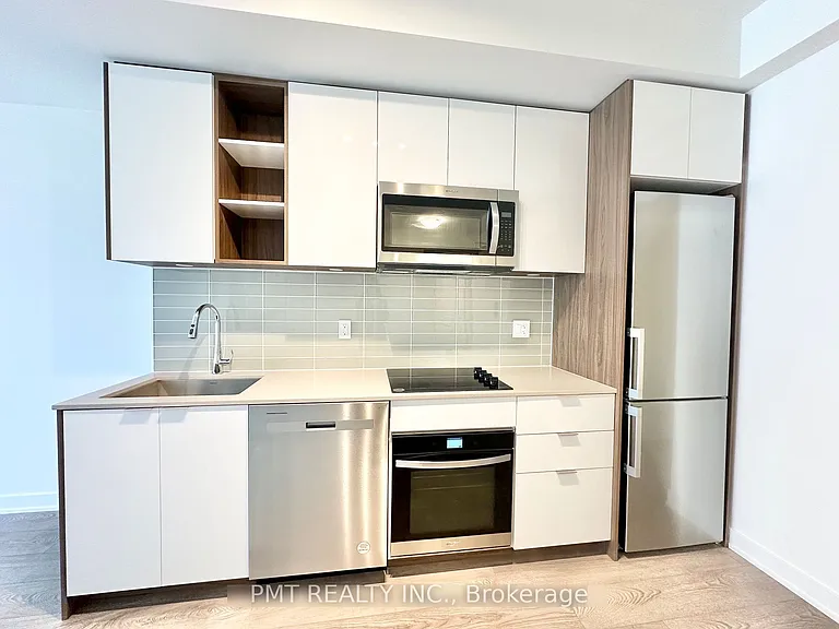 543 Richmond St W #642 — Photo 3