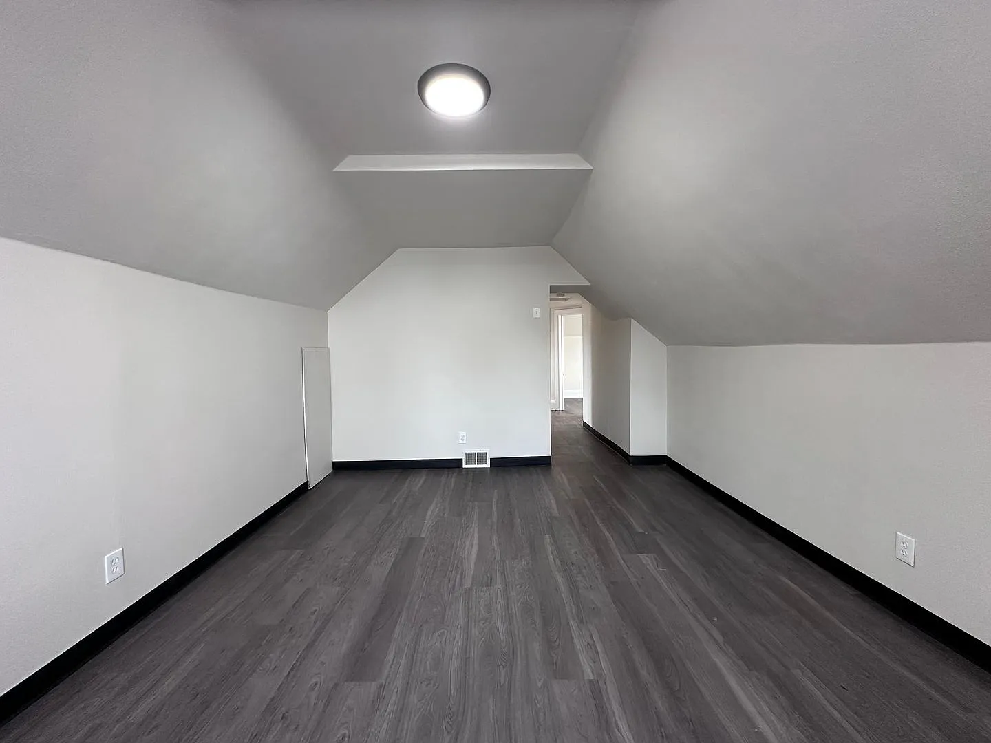 640 Oak St Duplex — Photo 4