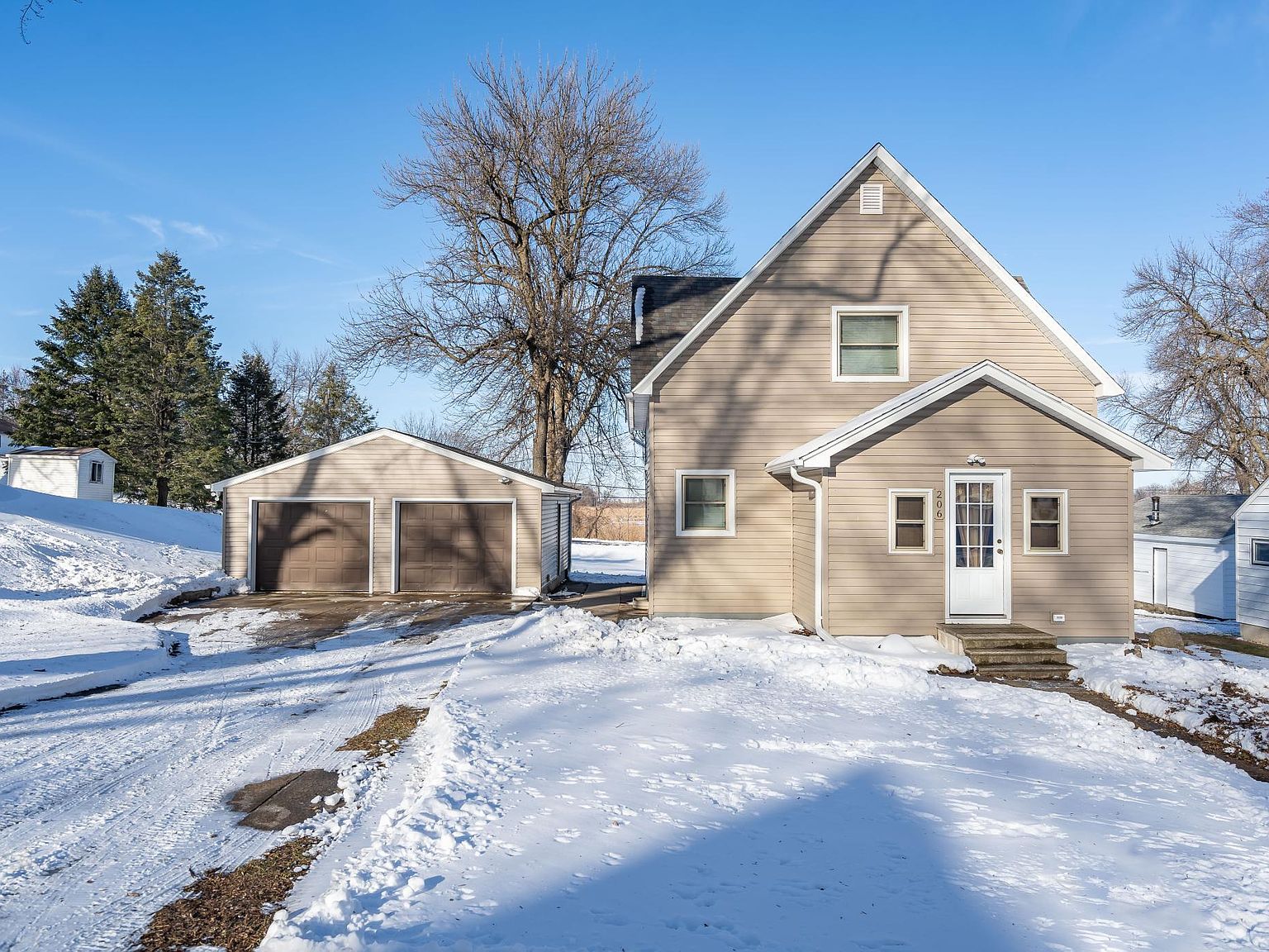 206 4th Ave W, Ellendale, MN 56026 Zillow