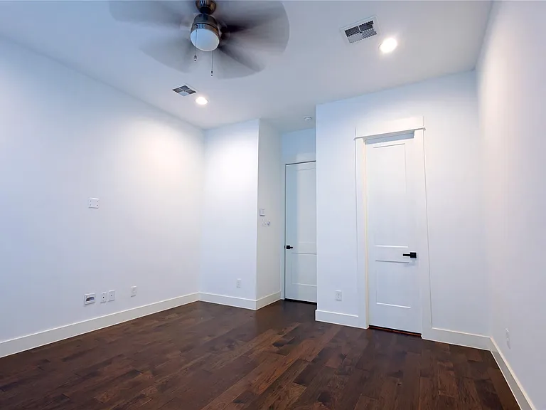3404 Rogers St #A — Photo 13