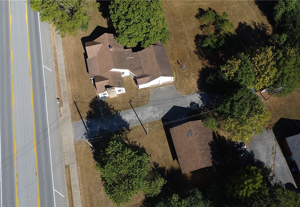1st image of 4060 E Huntsville Rd