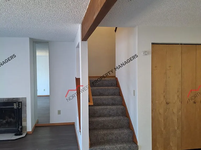1301-1305 NW Airport Rd — Photo 15