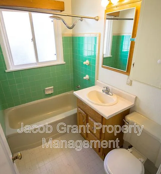 251 Garden St — Photo 12