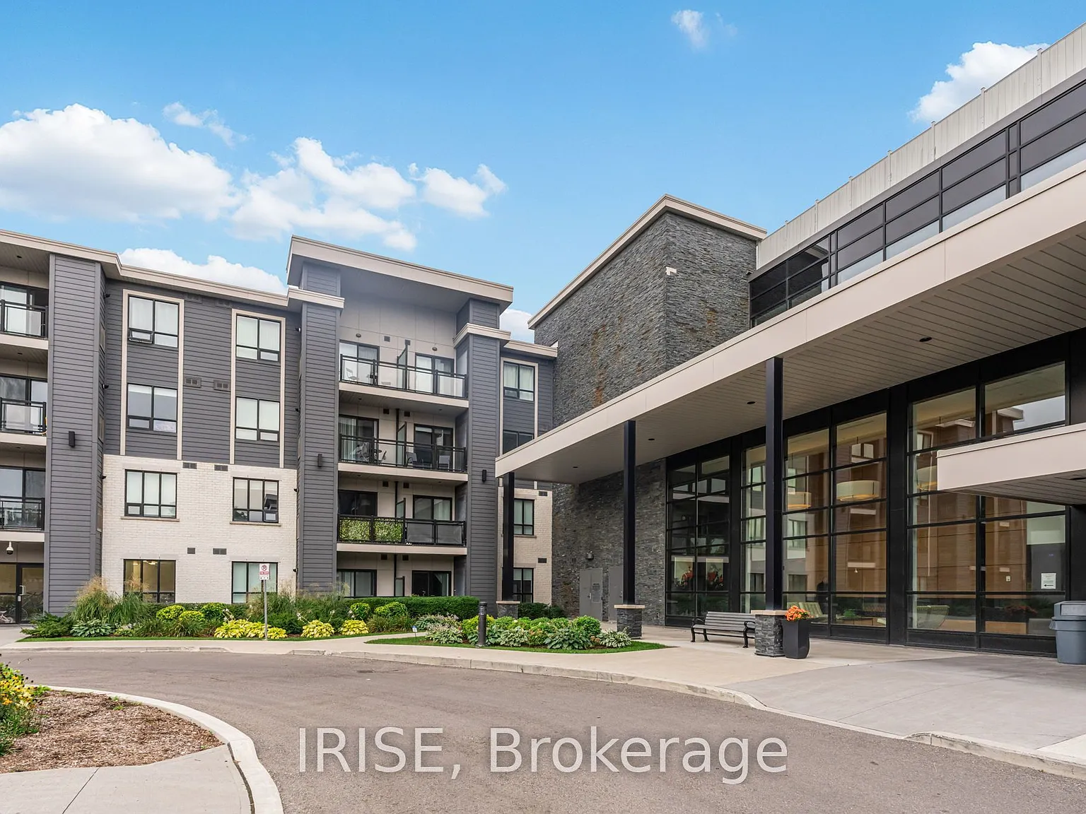 2 bed, $4,000 — Photo 4