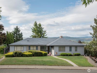 906 E 3rd Avenue, Ellensburg, WA, 98926