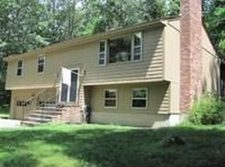90 Wash Pond Rd, Hampstead, NH 03841