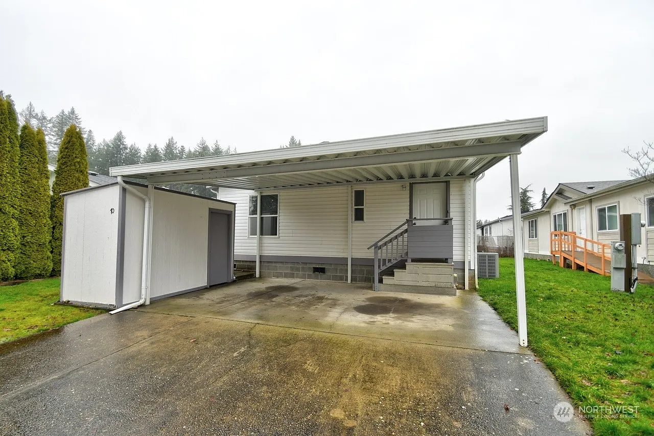 201 W Oakview Avenue #70 photo 1
