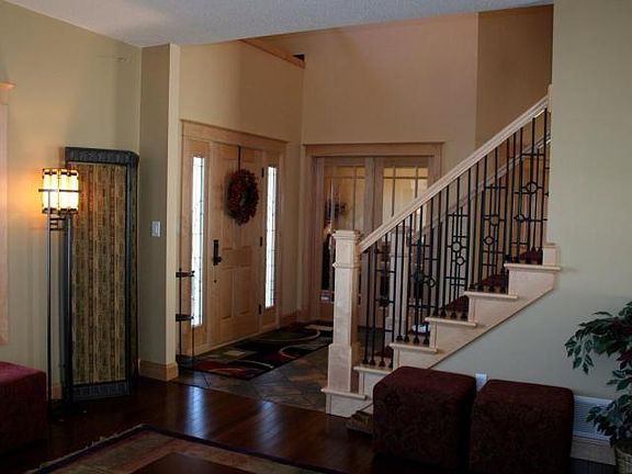 2nd image of 630 Vineyard Dr