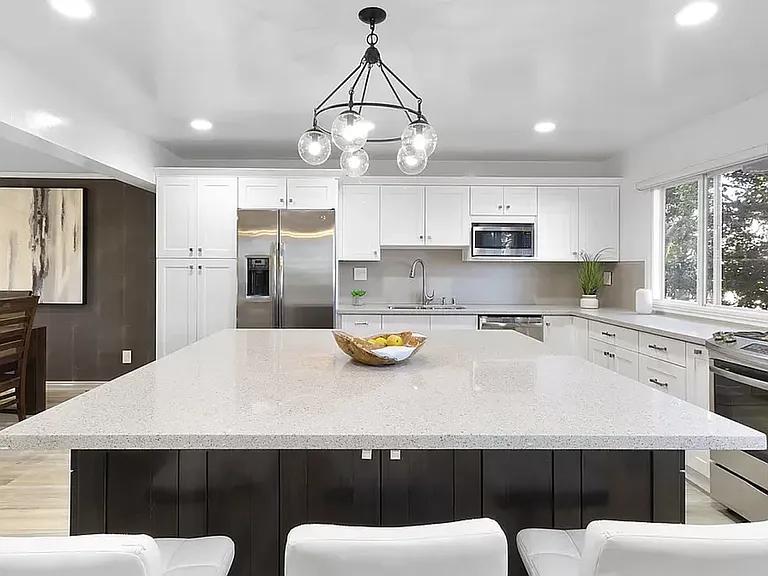 4738 S La Villa Marina #F — Photo 3