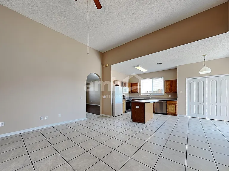 443 Sand Ridge Dr — Photo 9