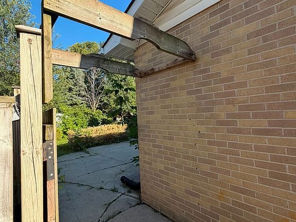 2nd image of 76 Bernick Dr