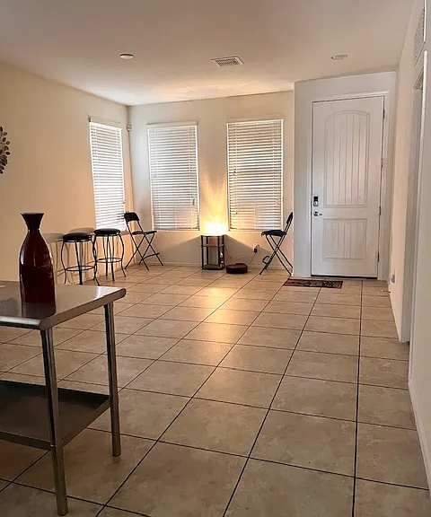 7910 S 42nd Ave — Photo 27