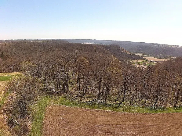 County 13, Houston, MN 55943