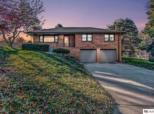 8541 Meredith Ave, Omaha, NE 68134
