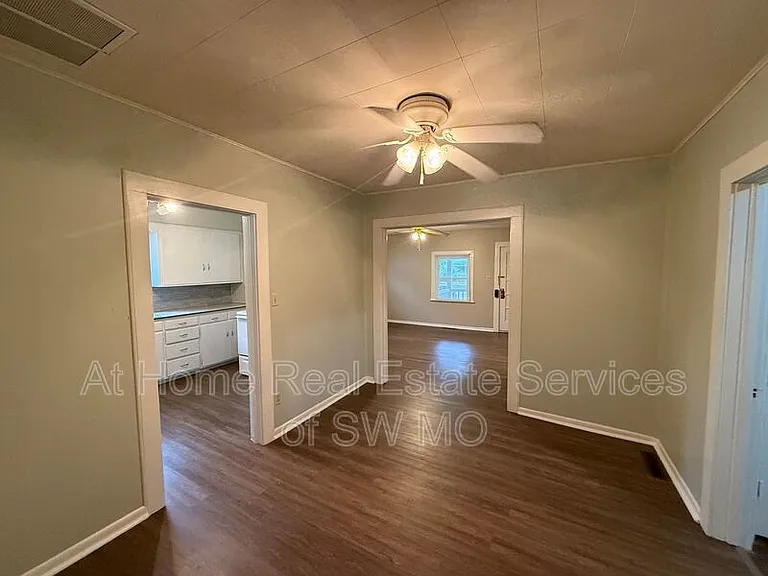 1169 S Kimbrough Ave — Photo 9