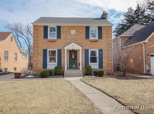 421 N Maple Ave, Elmhurst, IL 60126