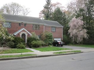 99 Paulson Rd, Newton, MA 02468