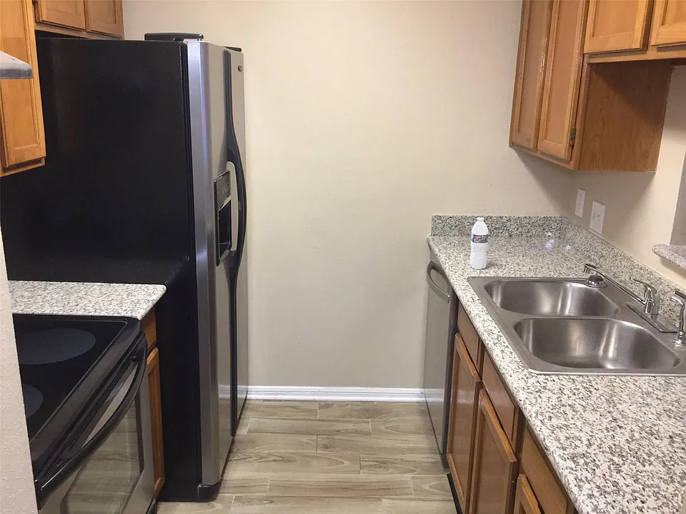 2120 El Paseo St #1807