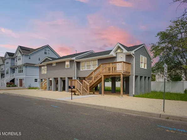 23 Longman Street, Toms River, NJ 08753