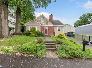 2411 Paris Ave, Feasterville Trevose, PA