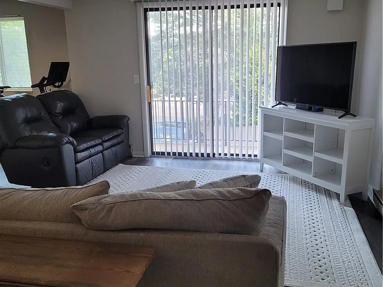 120 E Church St #1 — Photo 3