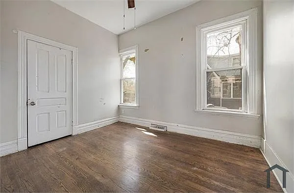 1212 W 96th St — Photo 13