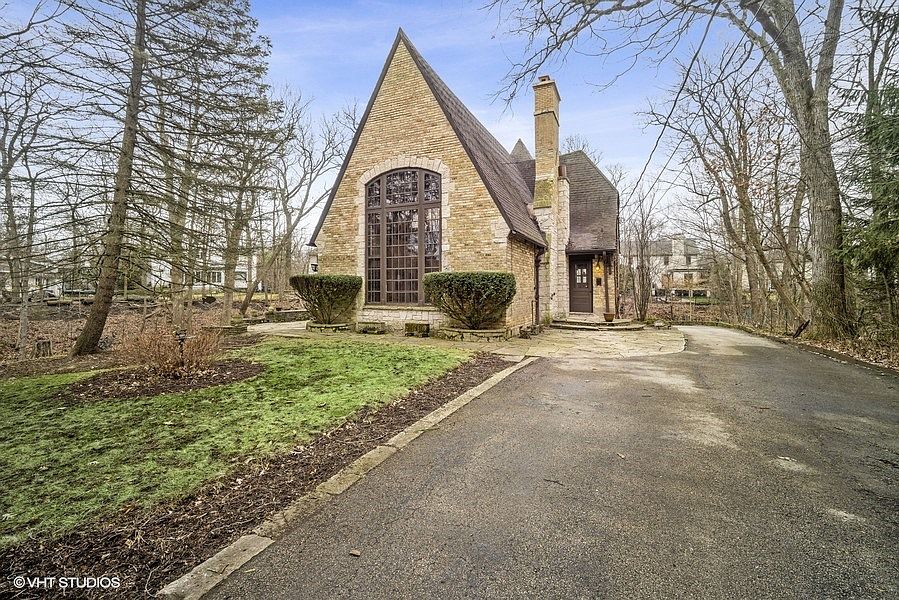 1st image of 420 Briarwood Pl
