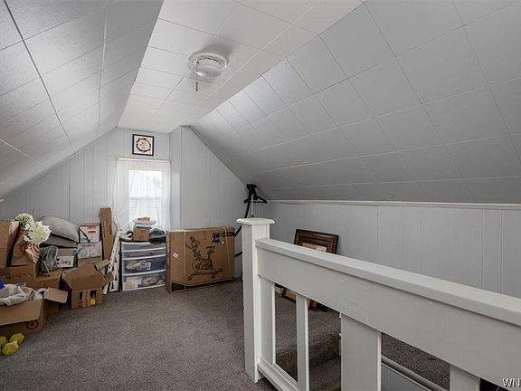 5th image of 122 Bright St