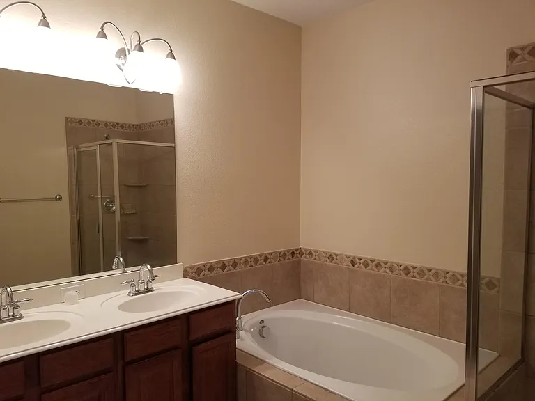 4000 Rome Ct — Photo 11