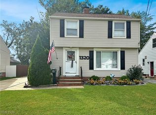 1320 Belrose Rd, Mayfield Heights, OH 44124