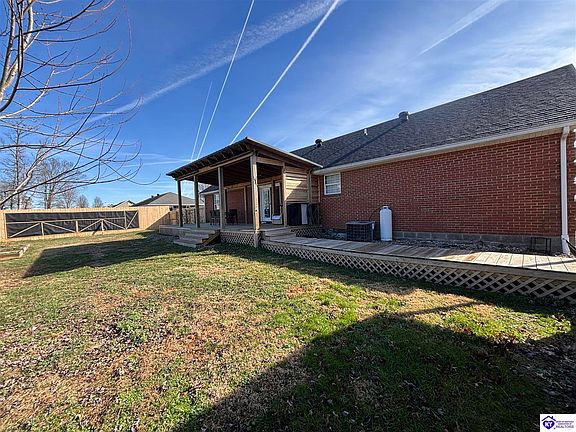4th image of 185 Rustic Haven Dr