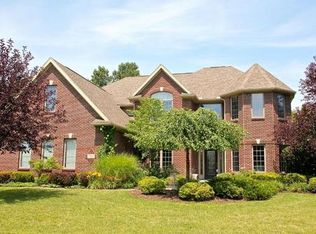 7760 Honeysuckle Dr, Maumee, OH