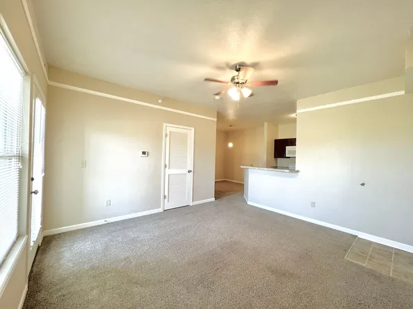 Prairie Pointe Apartments, 1714 Avenue K #2D, Dodge City, KS 67801