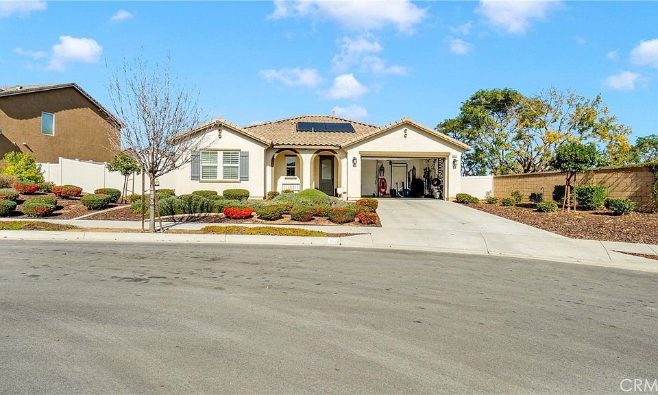 1st image of 3613 Old Oak Cir