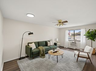 1104 8th St #304, Boone, IA 50036