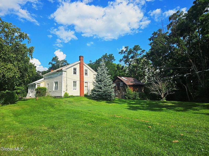 3rd image of 1235 Grovenors Corners Road